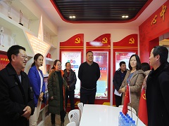 內(nèi)蒙自治區(qū)國家稅務(wù)局人員參觀源源集團黨群活動中心